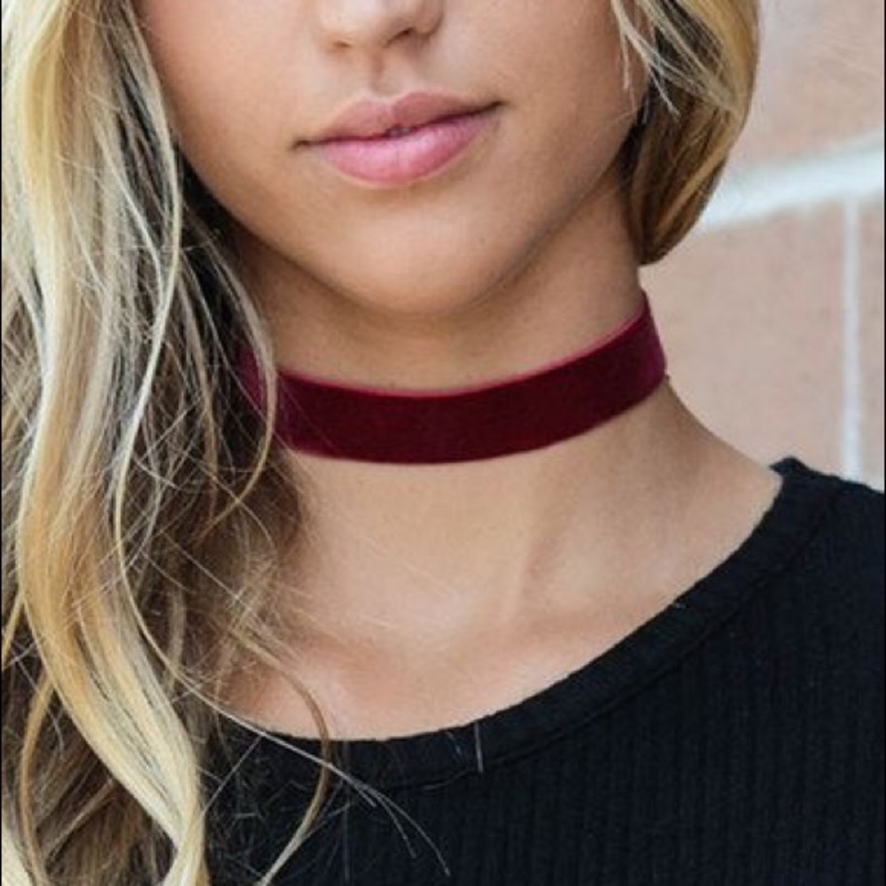 BNWT topshop maroon velvet choker